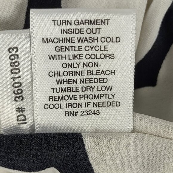 New York & Company Women's Floral Faux Wrap Dress Black White Cap Sleeve Size L - Picture 12 of 12